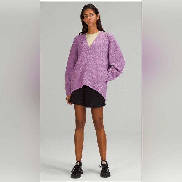 Lululemon Rippled Textured Women's Tunic Top. Wisteria. Size 10 - Picture 2 of 8